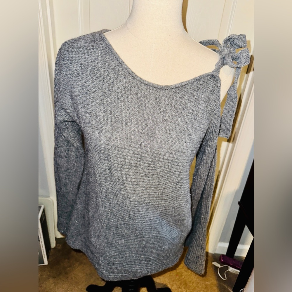 Elle off the shoulder tie gray women’s sweater M